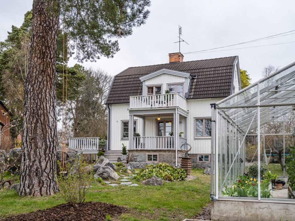 15. Byte av Ytterpanel villa Varmdo Gustavsberg.jpg